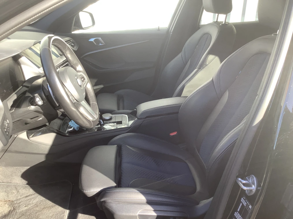 BMW SERIE 1 F40 118d 150 ch BVA8 M Sport