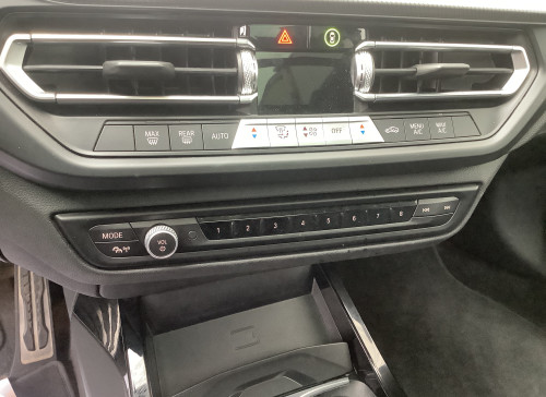 BMW SERIE 1 F40 118d 150 ch BVA8 M Sport