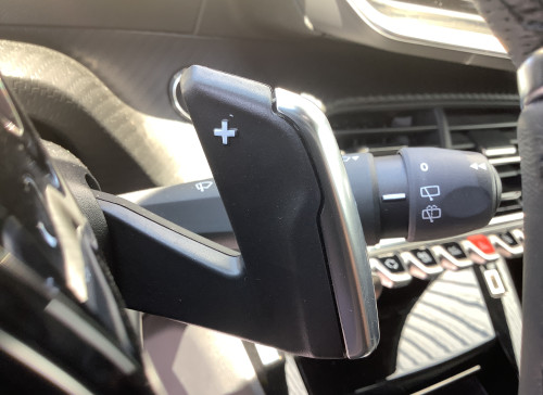 Peugeot 2008 Nouveau Hybrid 145 e-DCS6 GT