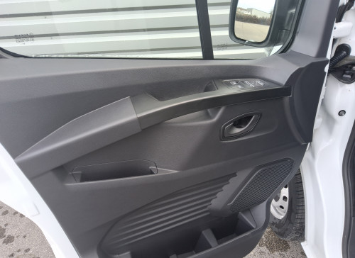 Renault TRAFIC FOURGON Nouveau FG BLUE DCI 150 L2H1 3T GSR2 ADVANCE