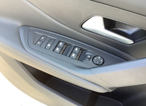 Peugeot 308 SW Hybrid 145 e-DCS6 Allure