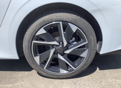 Peugeot 308 SW Hybrid 145 e-DCS6 Allure