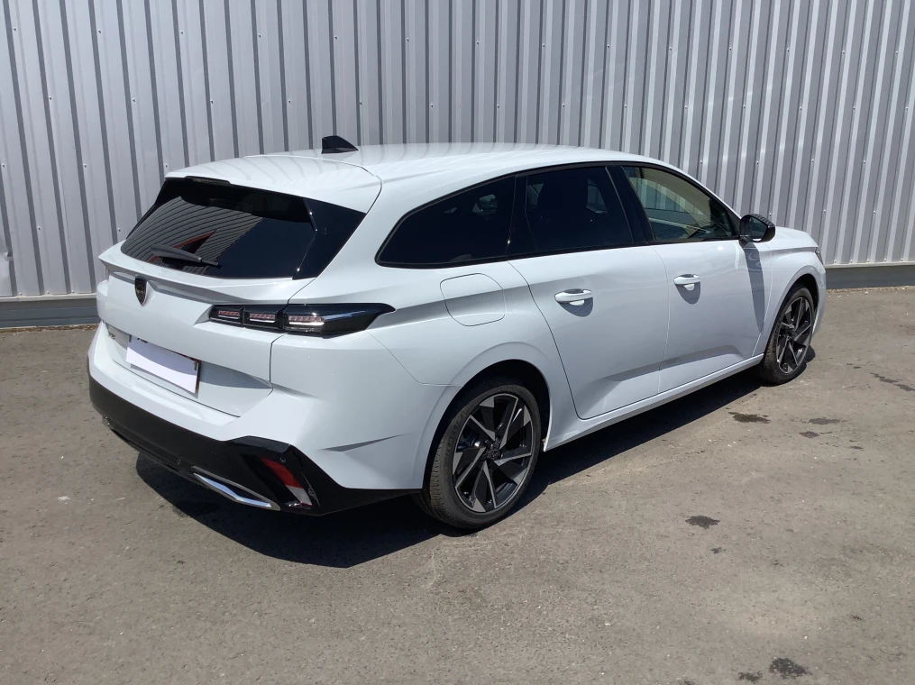 Peugeot 308 SW Hybrid 145 e-DCS6 Allure