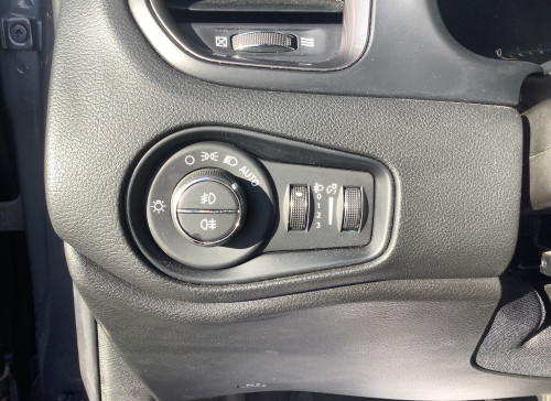 Jeep RENEGADE Nouveau 1.5 Turbo T4 130 ch BVR7 e-Hybrid Altitude