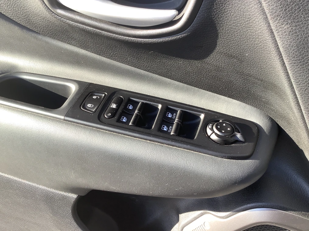 Jeep RENEGADE 1.5 Turbo T4 130 ch BVR7 e-Hybrid Altitude