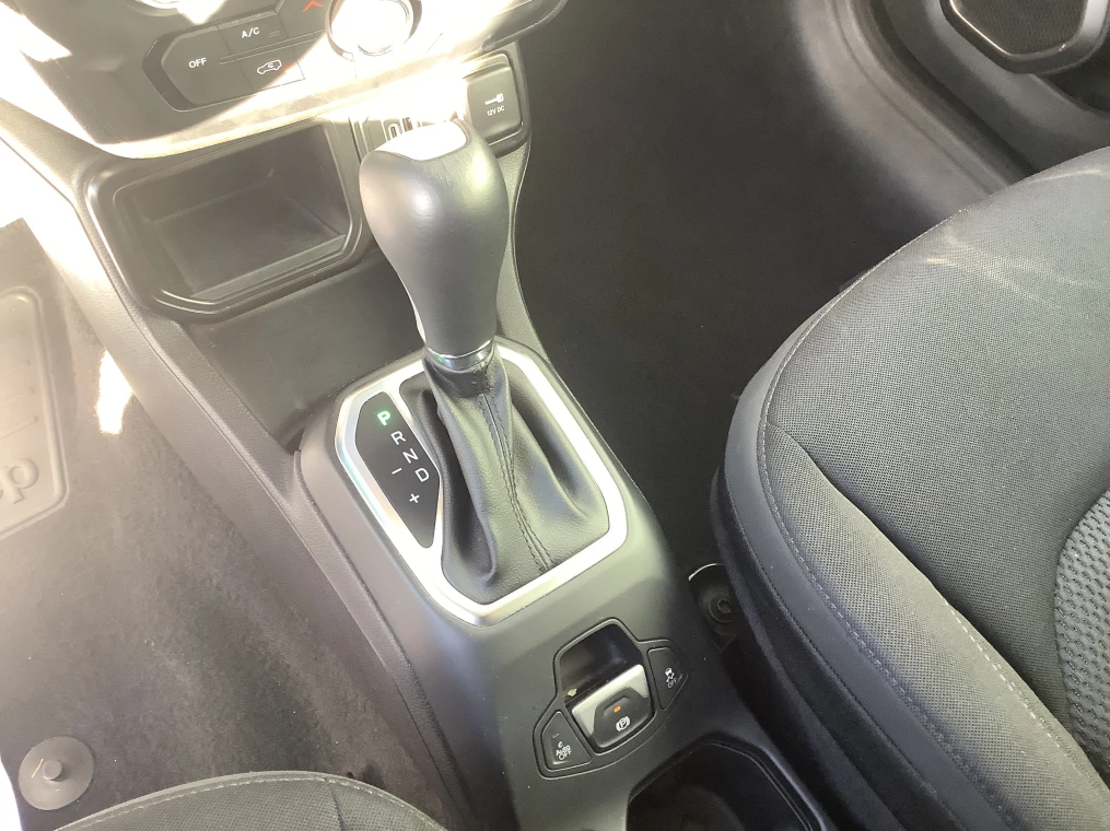 Jeep RENEGADE 1.5 Turbo T4 130 ch BVR7 e-Hybrid Altitude