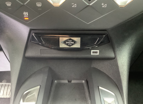 DS DS 3 Nouveau PureTech 130 EAT8 Performance Line