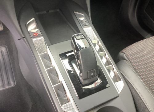 DS DS 3 Nouveau PureTech 130 EAT8 Performance Line