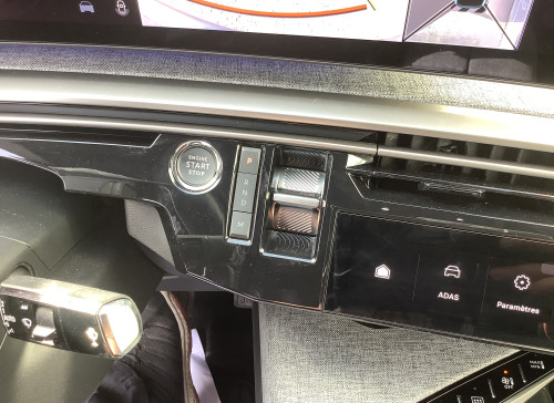 Peugeot 3008 Nouveau Hybrid 136 e-DCS6 Allure