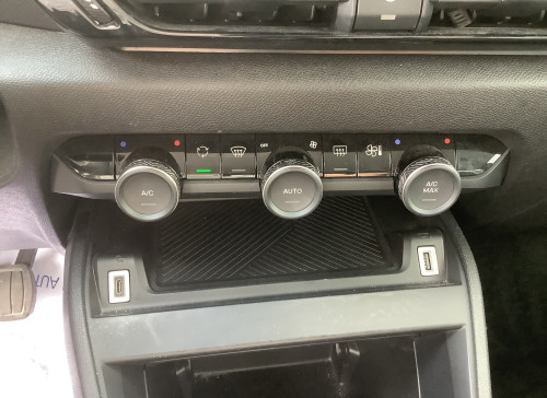 Citroën C4 Hybride 136 e-DCS6 Plus