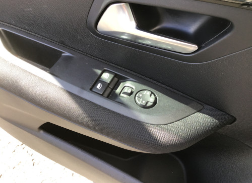 Peugeot 208 PureTech 100 S&S BVM6 Active