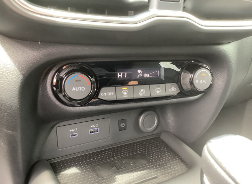 Nissan JUKE Nouveau HYBRID 143 N-Connecta