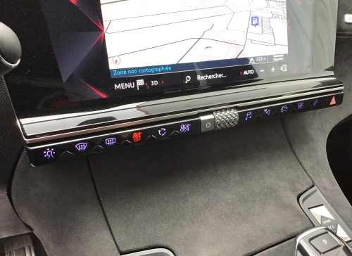 DS DS7 CROSSBACK BlueHDi 130 EAT8 Performance Line+