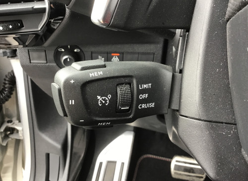 DS DS7 CROSSBACK BlueHDi 130 EAT8 Performance Line+