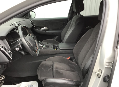 DS DS7 CROSSBACK BlueHDi 130 EAT8 Performance Line+