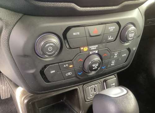 Jeep RENEGADE Nouveau 1.5 Turbo T4 130 ch BVR7 e-Hybrid Altitude