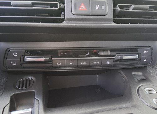 Citroën BERLINGO Taille M BlueHDi 130 S&S EAT8 Plus - N1