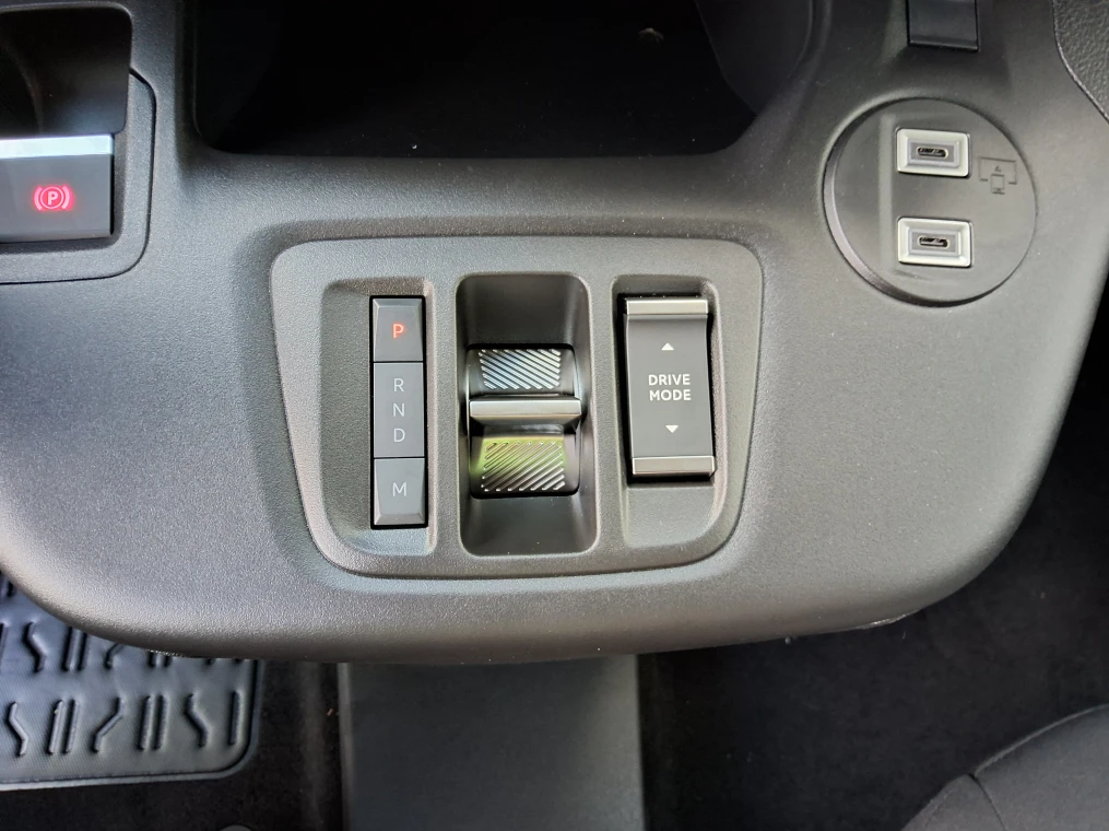 Citroën BERLINGO Taille M BlueHDi 130 S&S EAT8 Plus - N1