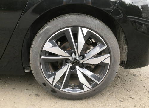 Peugeot 308 Nouvelle PureTech 130ch S&S EAT8 Allure