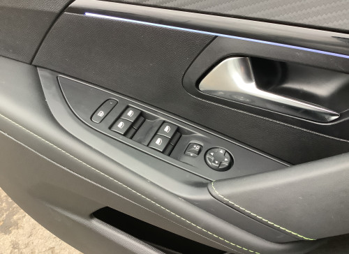 Peugeot 208 Nouvelle Hybrid 100 e-DCS6 GT