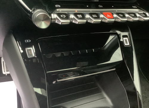 Peugeot 208 Nouvelle Hybrid 100 e-DCS6 GT