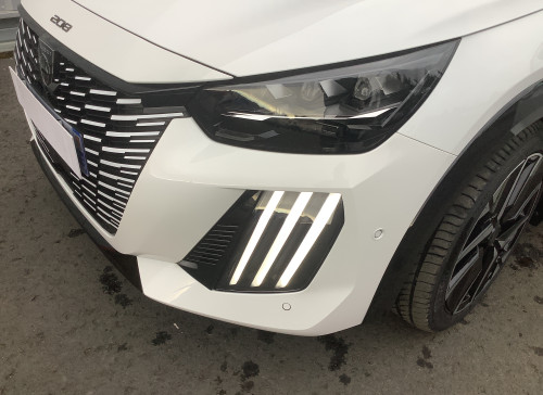 Peugeot 208 Nouvelle Hybrid 100 e-DCS6 GT