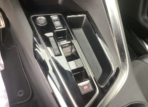 Peugeot 3008 Hybrid 136 e-DCS6 GT