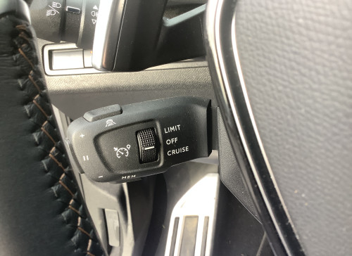 Peugeot 3008 Hybrid 136 e-DCS6 GT