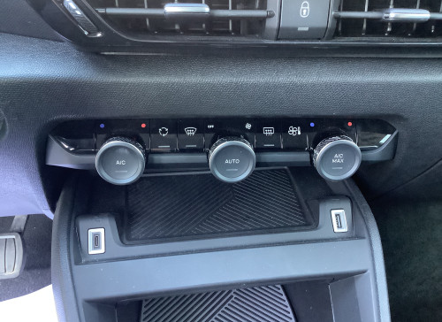 Citroën C4 Hybride 136 e-DCS6 Plus
