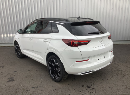Opel GRANDLAND 1.5 Diesel 130 ch BVA8 Ultimate