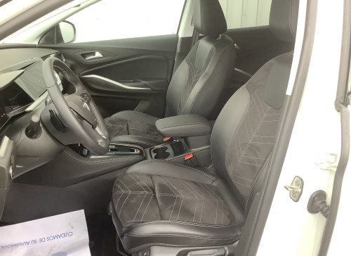 Opel GRANDLAND 1.5 Diesel 130 ch BVA8 Ultimate