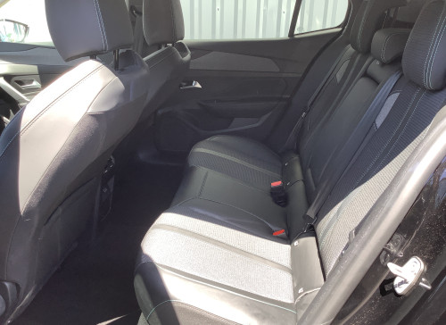 Peugeot 408 Hybrid 136 e-DCS6 Allure