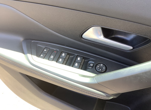 Peugeot 408 Hybrid 136 e-DCS6 Allure