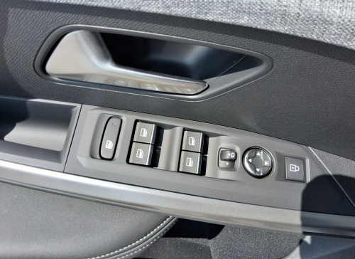 Peugeot 3008 Nouveau Hybrid 145 e-DCS6 GT Exclusive
