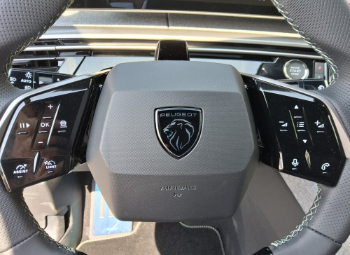Peugeot 3008 Nouveau Hybrid 145 e-DCS6 GT Exclusive