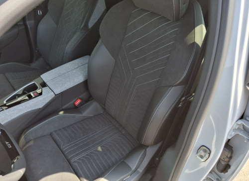 Peugeot 3008 Nouveau Hybrid 145 e-DCS6 GT Exclusive