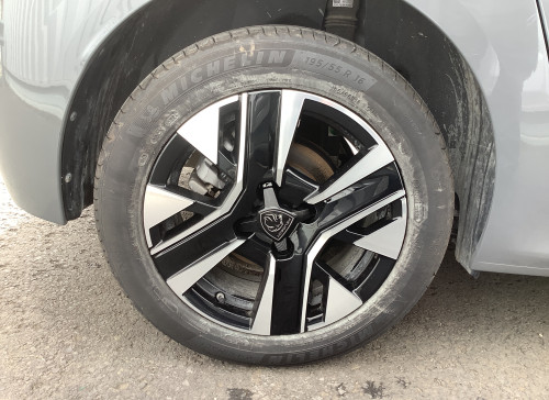 Peugeot 208 Nouvelle Hybrid 110 ch e-DCS6 Allure