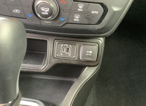 Jeep RENEGADE Nouveau 1.5 Turbo T4 130 ch BVR7 e-Hybrid Altitude