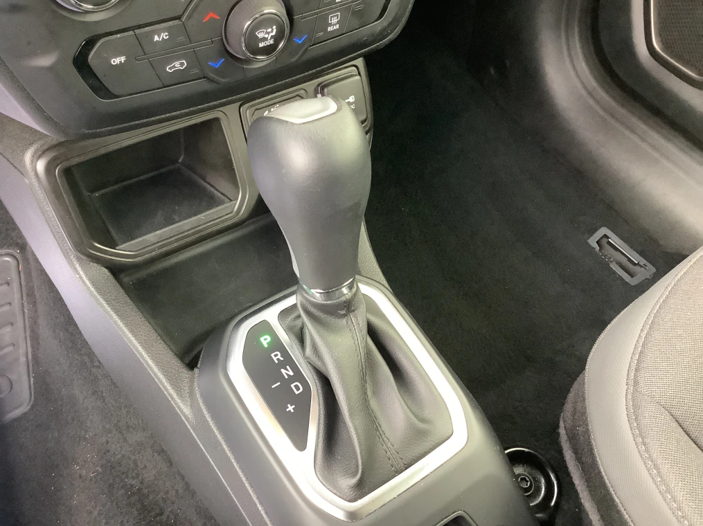 Jeep RENEGADE 1.5 Turbo T4 130 ch BVR7 e-Hybrid Altitude