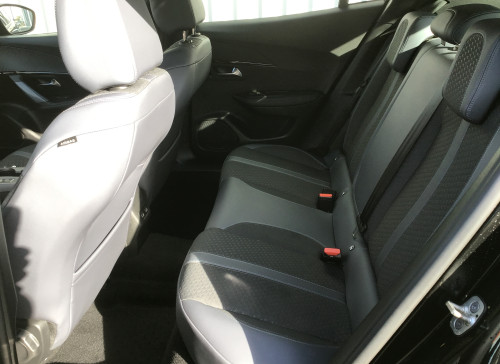 Peugeot 2008 PureTech 100 S&S BVM6 Allure