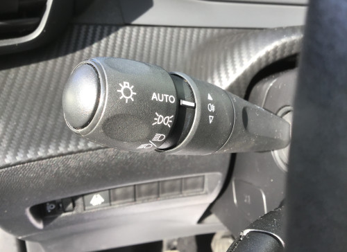 Peugeot 2008 PureTech 100 S&S BVM6 Allure