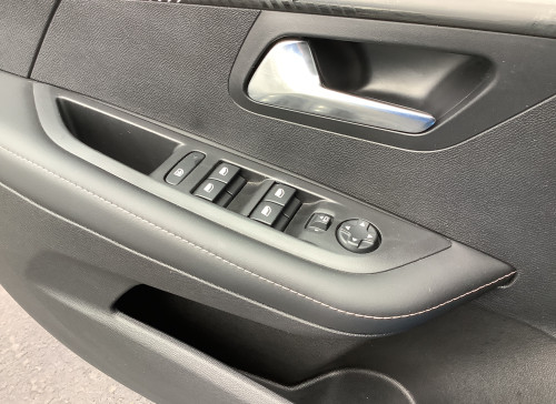 Peugeot 208 Nouvelle 100 S&S BVM6 Allure