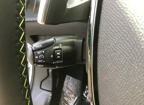 Peugeot 2008 Nouveau PureTech 130 S&S EAT8 GT