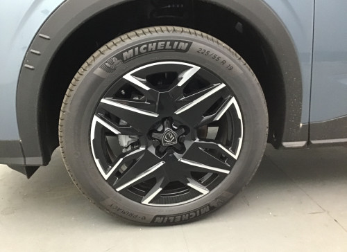 Peugeot 3008 Nouveau Hybrid 145 e-DCS6 GT