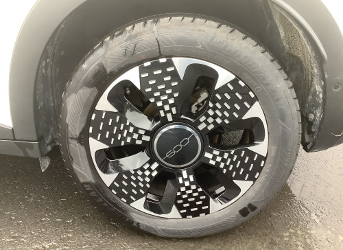 Fiat 600 Nouvelle T-Gen 3 1.2 Hybrid 110ch eDCT6 La Prima