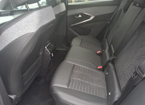 Peugeot 3008 Nouveau Hybrid 145 e-DCS6 GT Exclusive