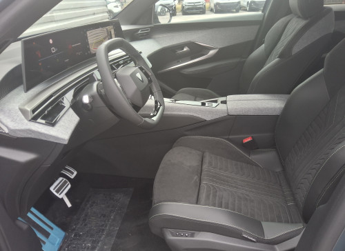 Peugeot 3008 Nouveau Hybrid 145 e-DCS6 GT Exclusive