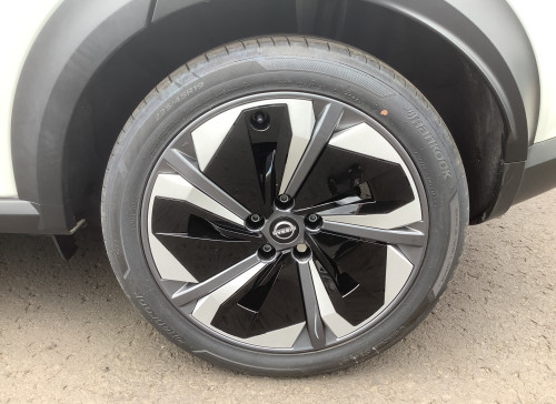 Nissan JUKE Nouveau HYBRID 143 N-Connecta
