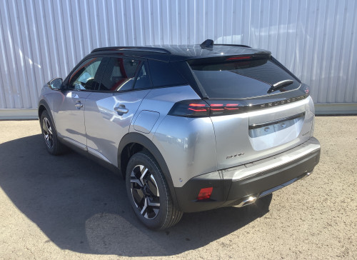 Peugeot 2008 Nouveau Hybrid 145 e-DCS6 GT