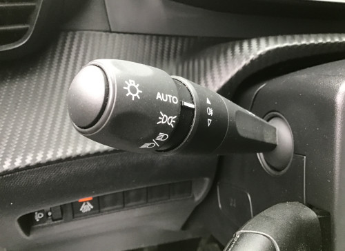 Peugeot 208 PureTech 100 S&S BVM6 Allure Pack